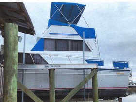 1988 Marinette Yachts 32 Sedan на продажу