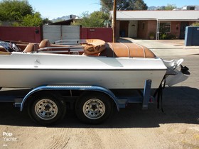 2001 Galaxie Boat Works 21 на продажу