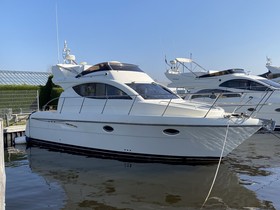 Majesty Yachts / Gulf Craft Doqueve 34