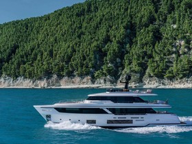 2022 Custom Line Yachts 30 Navetta