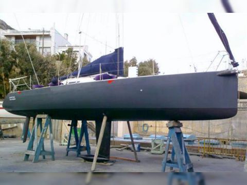 Maxi Dolphin 34