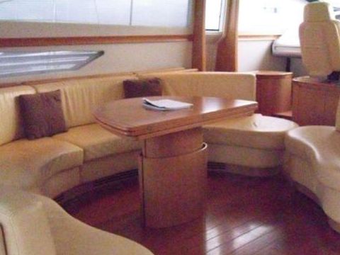 2005 Pershing 88