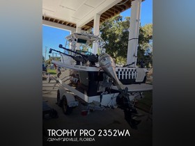Trophy Boats 2352 Pro Wa