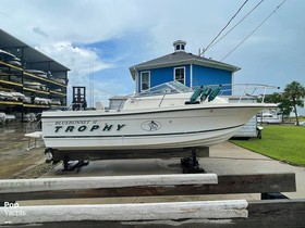 2000 Trophy Boats 2052 na prodej