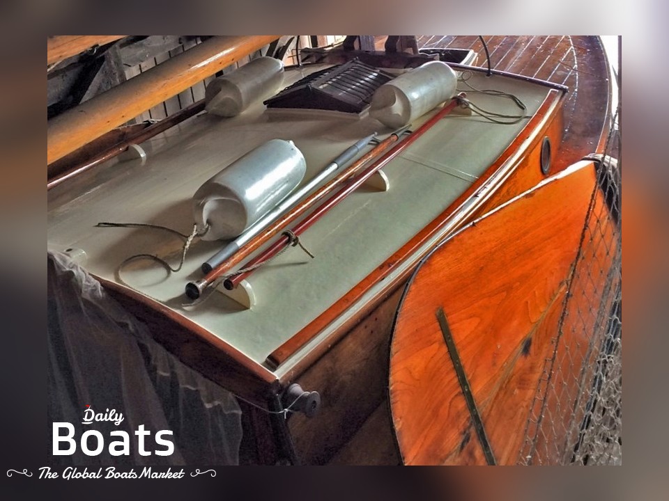 1927 Grundel Javaans Teak for sale. View price, photos and Buy 1927