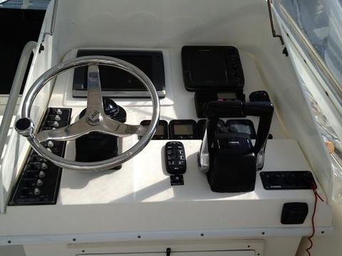 Buy 2007 Contender 35 Side Console