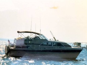 1982 Chris-Craft Catalina 381 на продажу