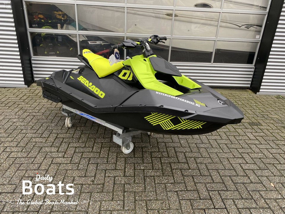 2023 SeaDoo Spark 2Up Trixx 2023 Manta Green for sale. View price