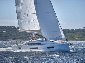 2022 Jeanneau Sun Odyssey 440