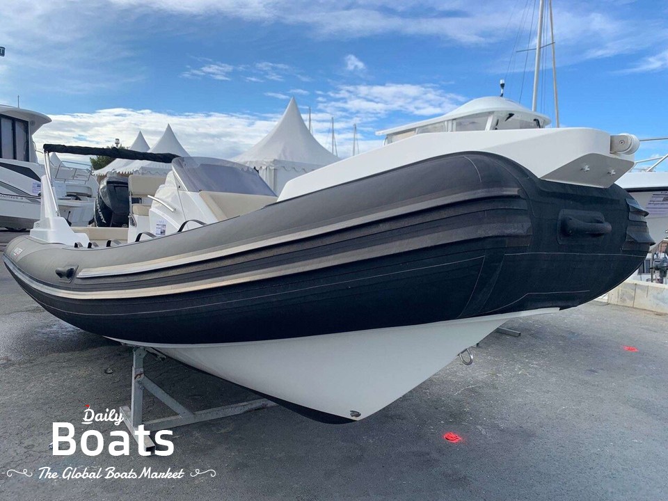 2018 Master 699 Fb