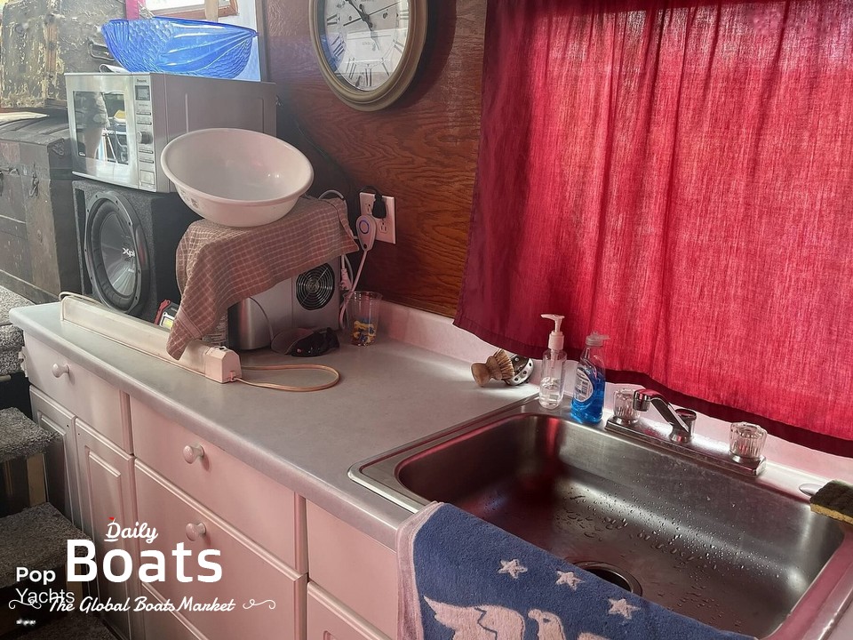 1969 Sunliner 44 Houseboat for sale. View price, photos and Buy 1969