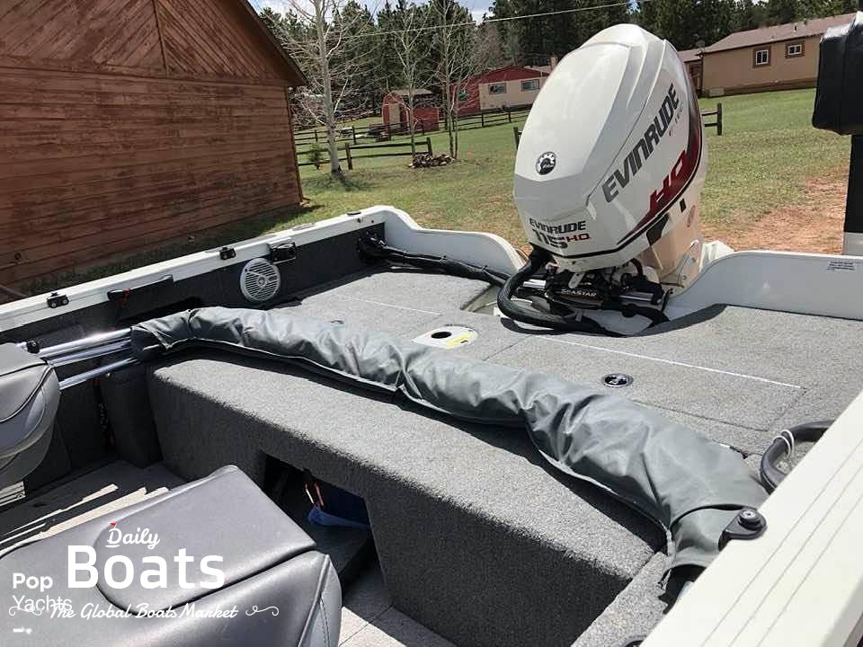 2017 Crestliner 1750 Fish Hawk for sale. View price, photos and Buy