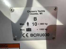 2007 Cruisers Yachts 330 Express eladó
