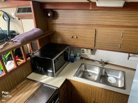 Buy 1975 Viking Yachts (US) 35