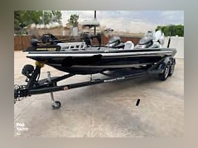 Vegyél 2016 Ranger Boats Z521C