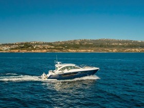 Купити 2019 Cruisers Yachts