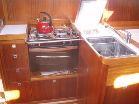 2009 Arcona 340