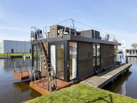 2023 Waterlily Large Canal Houseboat