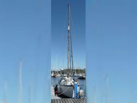 1983 Vancouver 27 for sale