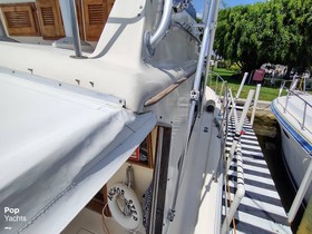 1989 Pacemaker Yachts 33