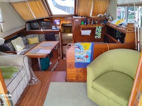 1989 Pacemaker Yachts 33 for sale