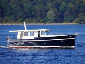 2014 Rhéa Marine Trawler 36 Sedan
