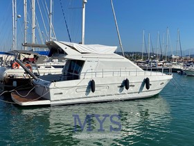 Ferretti Yachts Altura 36 Fly