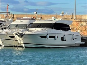 Buy 2018 Prestige Yachts 560