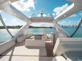 2015 Azimut 64