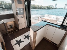 2018 Prestige Yachts 590 for sale