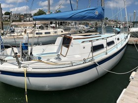1976 Cal Yachts 29 на продажу