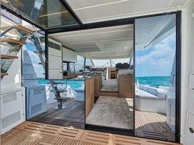 2017 Prestige Yachts 620