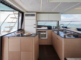2017 Prestige Yachts 620