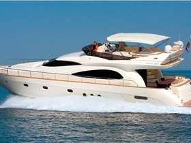 Cayman Yachts 62