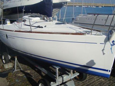 Beneteau First 211