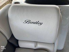 2022 Bentley 240 Navigator на продажу