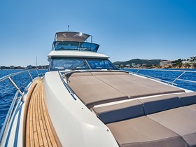 2016 Prestige Yachts 680 Fly