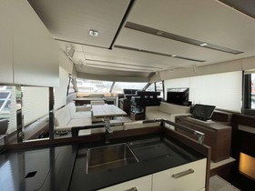 2018 Prestige Yachts 630