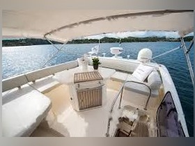 Buy 2010 Azimut 47 Fly