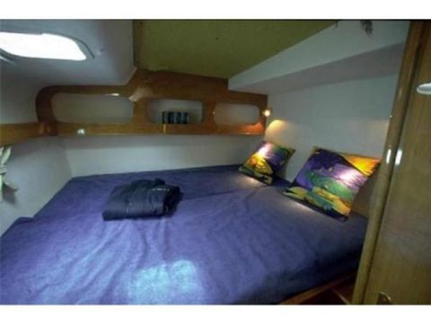 Buy 2002 Privilege 435