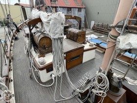 Buy 1968 Armstrong 52