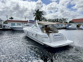 2001 Cruisers Yachts 4270 Express til salgs