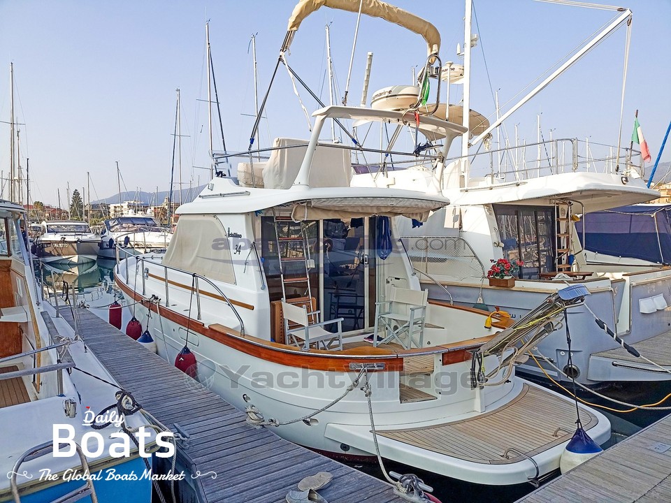 2005 Sciallino 34' Fly