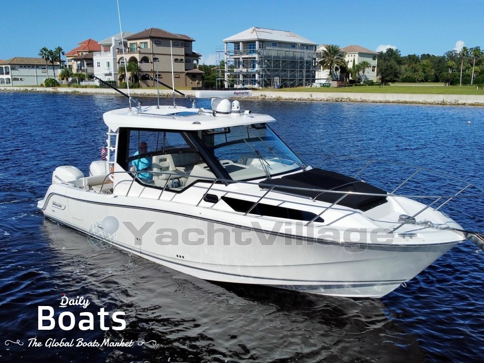 2020 Boston Whaler 325 Conquest for sale. View price, photos and Buy