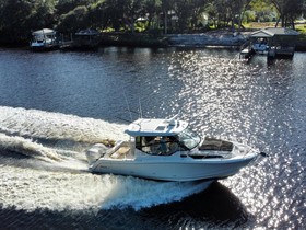 2020 Boston Whaler 325 Conquest