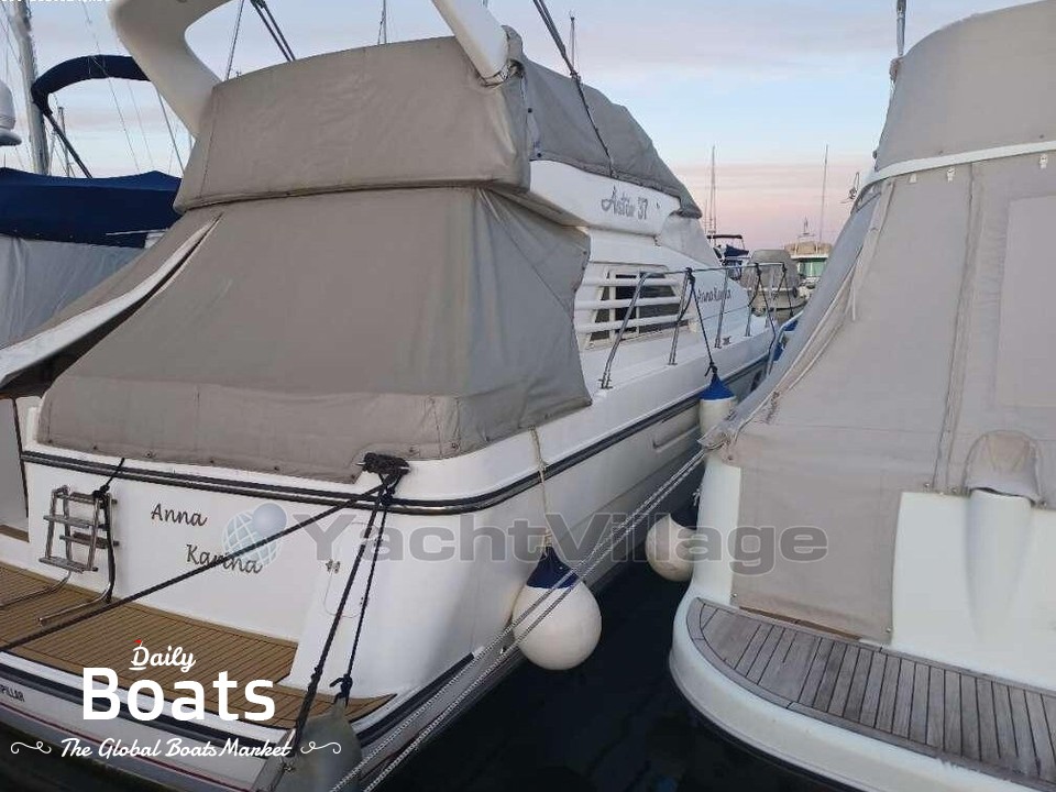 1993 Astor 37 Fly for sale. View price, photos and Buy 1993 Astor 37
