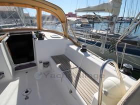 2011 Dufour Yachts 375
