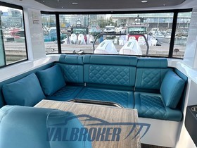 2020 Axopar 37 Sport Cabin