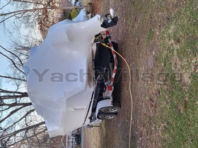 Buy 2018 Cutwater Boats 242 Coupe