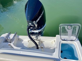 2019 Boston Whaler 230 Outrage